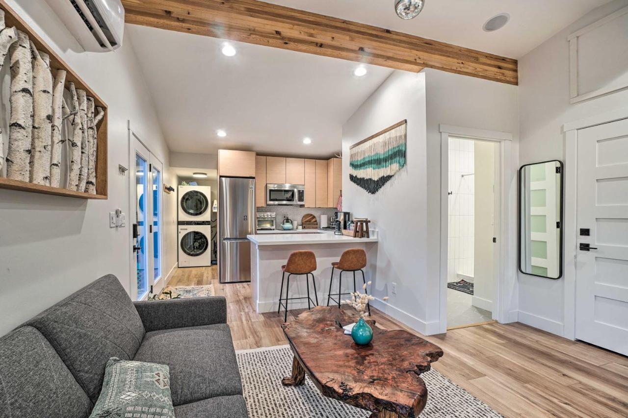 Cozy Flagstaff Studio With Patio - Near Dtwn! Extérieur photo