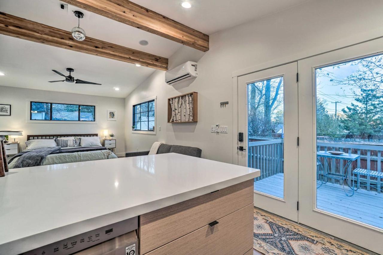 Cozy Flagstaff Studio With Patio - Near Dtwn! Extérieur photo